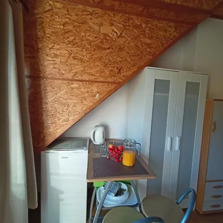 Solorena Δωμάτια σε οικογενειακή κατοικία Junoszyno