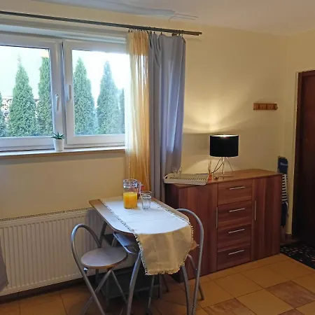 Δωμάτια σε οικογενειακή κατοικία Solorena